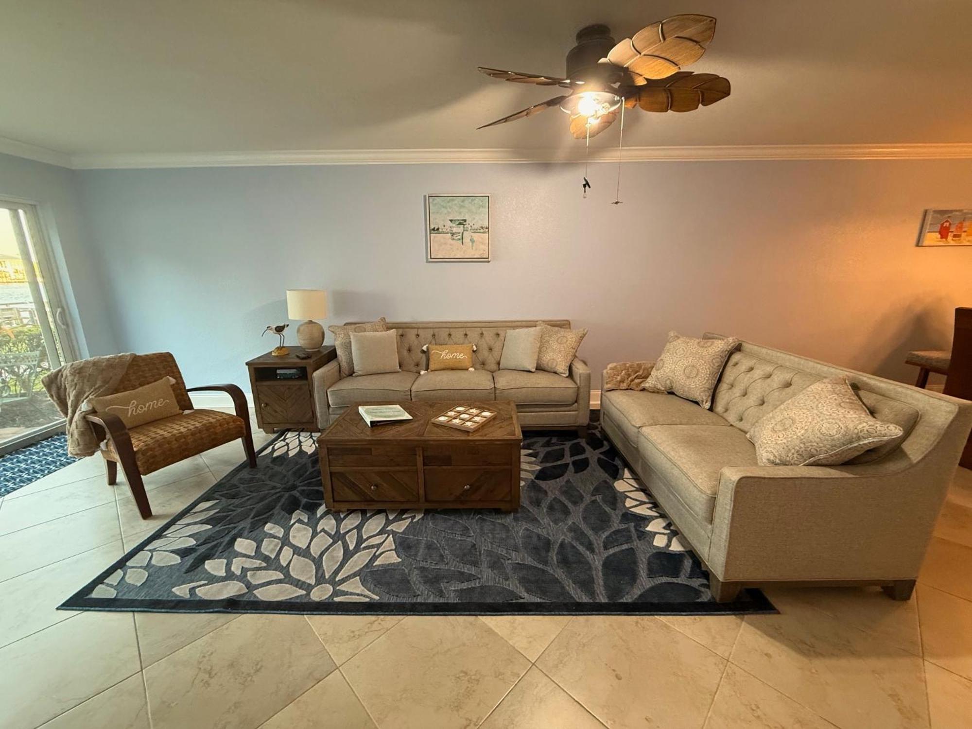Treasure Island Beach, Fl Waterfront Condo Located Steps Away From The Intracoastal Waterway St. Pete Beach Exterior photo