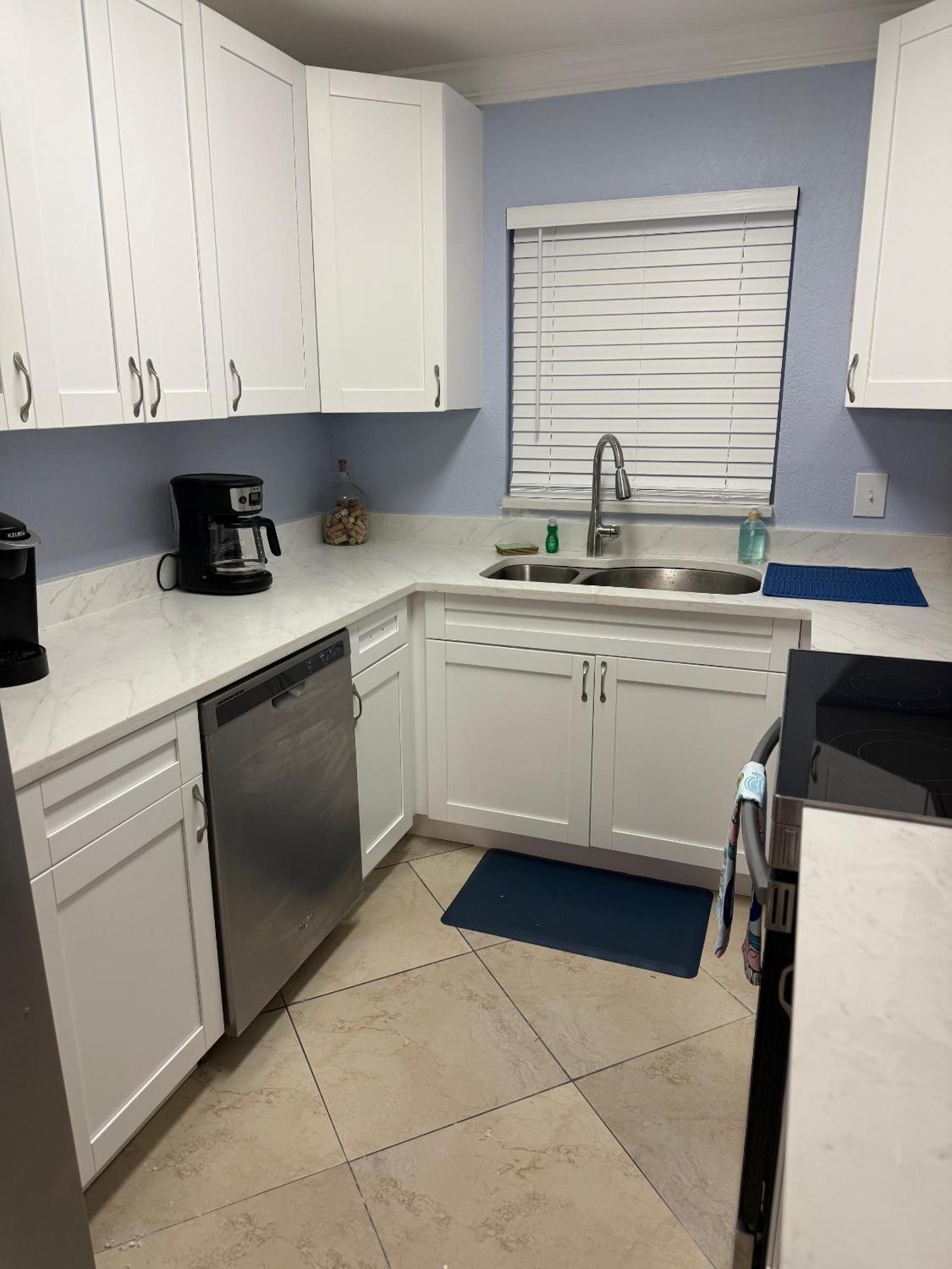 Treasure Island Beach, Fl Waterfront Condo Located Steps Away From The Intracoastal Waterway St. Pete Beach Exterior photo